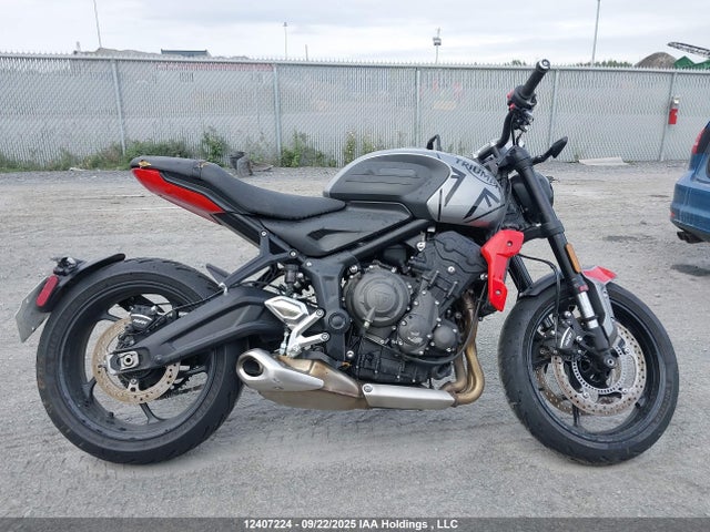 Triumph Motorcycle Trident 2022 SMTL10UL0NTAZ0985 Image 16