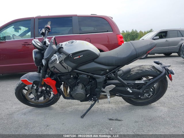 Triumph Motorcycle Trident 2022 SMTL10UL0NTAZ0985 Image 17