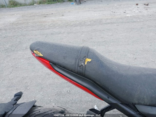 Triumph Motorcycle Trident 2022 SMTL10UL0NTAZ0985 Image 19