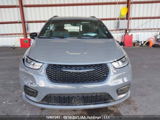 Chrysler 2025 2025 2C4RC1GG8SR602046 Image 13