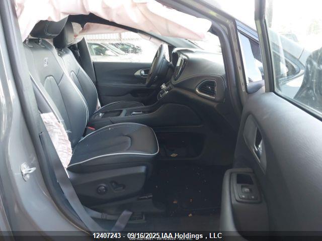 Chrysler 2025 2025 2C4RC1GG8SR602046 Image 6