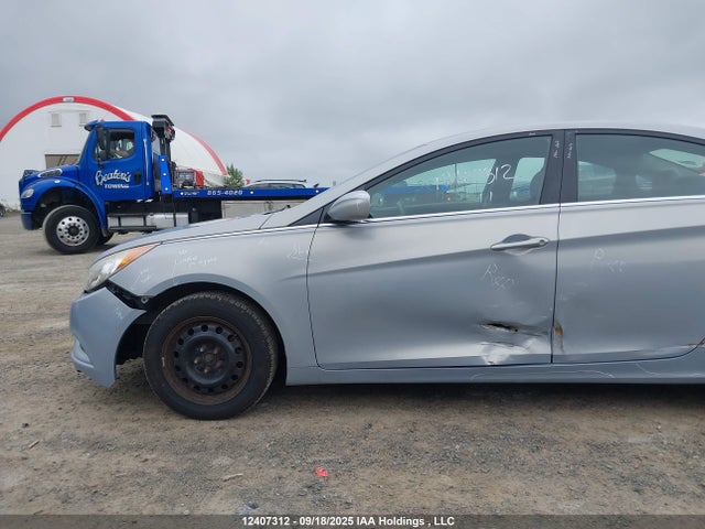 12407312 :رقم المزاد ، 5NPEB4AC6BH205246 vin ، 2011 Hyundai Sonata Gl مزاد بيع