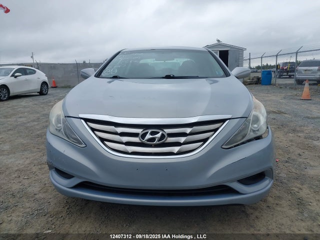 12407312 :رقم المزاد ، 5NPEB4AC6BH205246 vin ، 2011 Hyundai Sonata Gl مزاد بيع