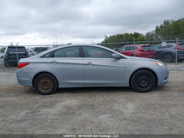 12407312 :رقم المزاد ، 5NPEB4AC6BH205246 vin ، 2011 Hyundai Sonata Gl مزاد بيع