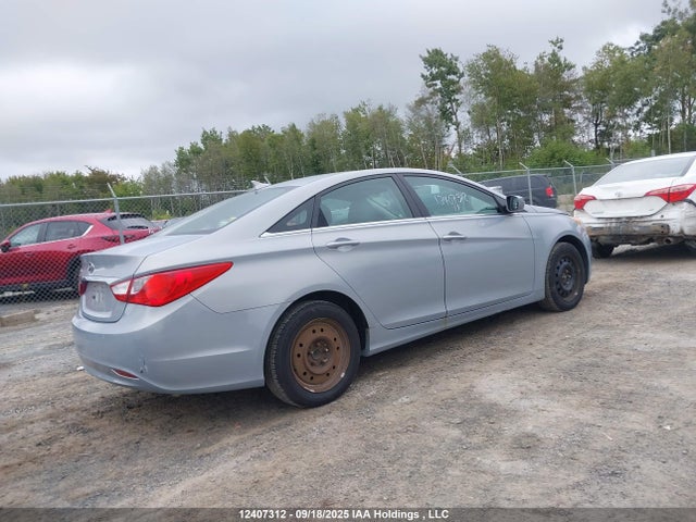 12407312 :رقم المزاد ، 5NPEB4AC6BH205246 vin ، 2011 Hyundai Sonata Gl مزاد بيع