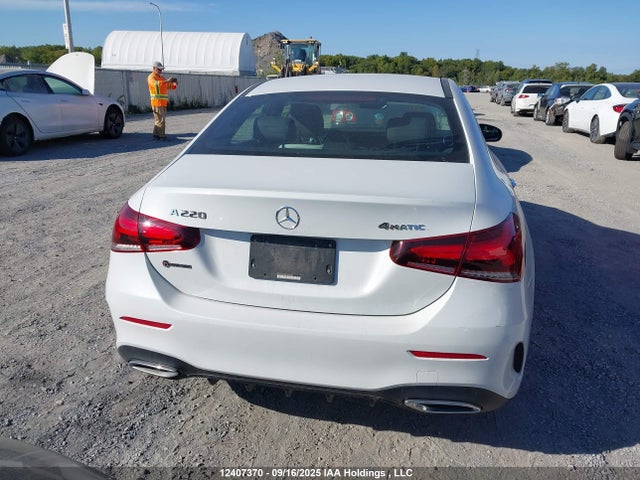 WDD3G4FB8LW042299 Mercedes-Benz m260