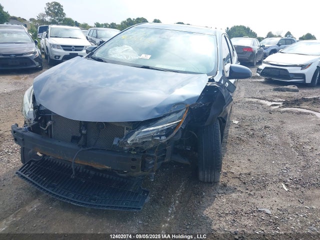 Toyota 2zr-fe 2018 2T1BURHE4JC083263 Image 2