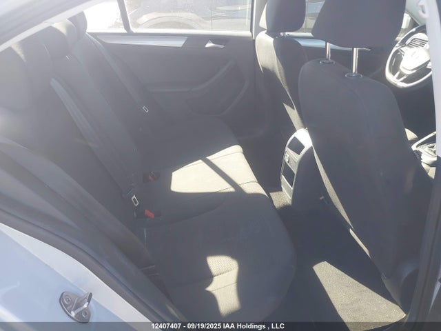 Volkswagen 1.4 tsi 2017 3VW2B7AJ7HM324779 Image 8