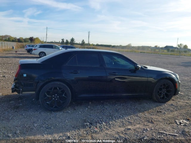 Chrysler 300 2016 2C3CCABG0GH224142 Image 14