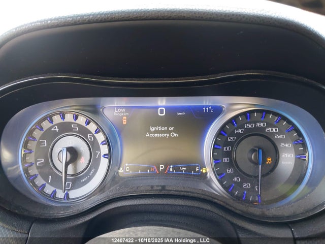 Chrysler 300 2016 2C3CCABG0GH224142 Image 7