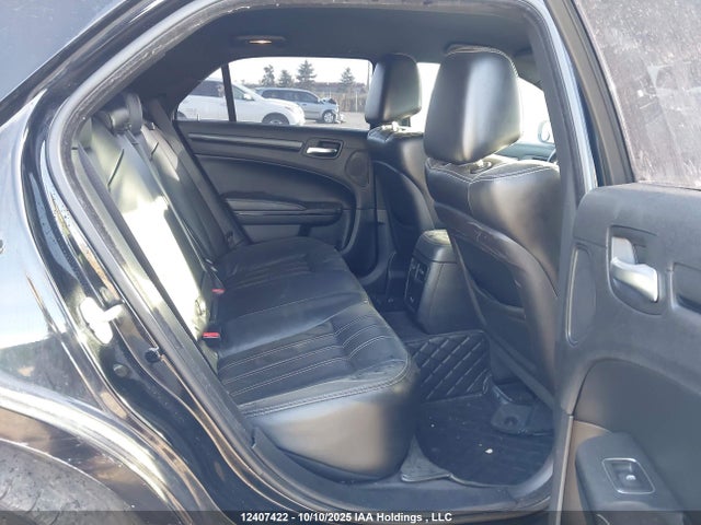 Chrysler 300 2016 2C3CCABG0GH224142 Image 8