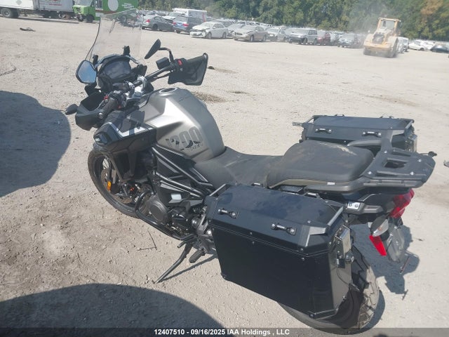 Triumph Tiger 2020 SMTF43XBXLJ996043 Image 4