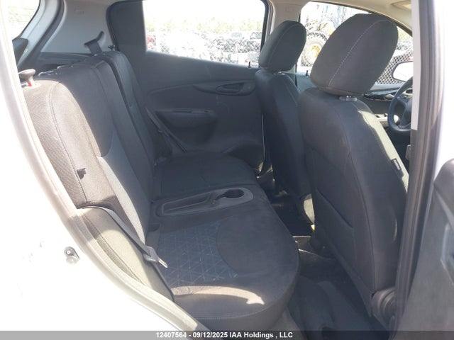 Chevrolet lv7 2022 KL8CD6SA3NC024298 Image 8
