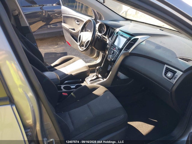 Продаж на аукціоні авто 2016 Hyundai Elantra Gt Gls, vin: KMHD35LH2GU324072, номер лоту: 12407574
