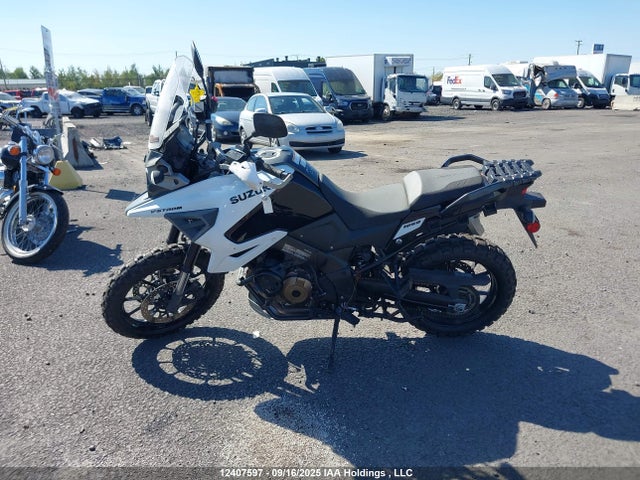 JS1EF11E2L7100143 Suzuki U502