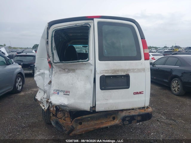 GMC l20 - flex fuel(gas/ethanol), iron 2014 1GTW7GBA4E1135701 Image 16