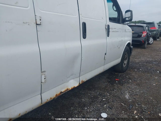 GMC l20 - flex fuel(gas/ethanol), iron 2014 1GTW7GBA4E1135701 Image 18