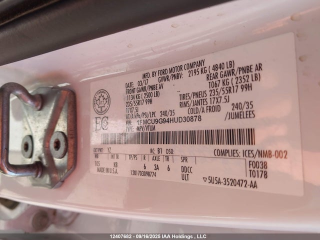 1FMCU9G94HUD30878 Ford 2017