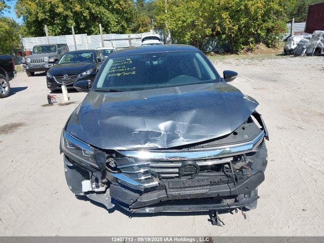 Продаж на аукціоні авто 2022 Volkswagen Passat Limited Edition, vin: 1VWBA7A35NC001817, номер лоту: 12407713