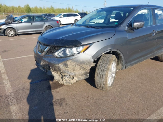 JN1BJ1CR3JW283209 Nissan ROGUE SPORT