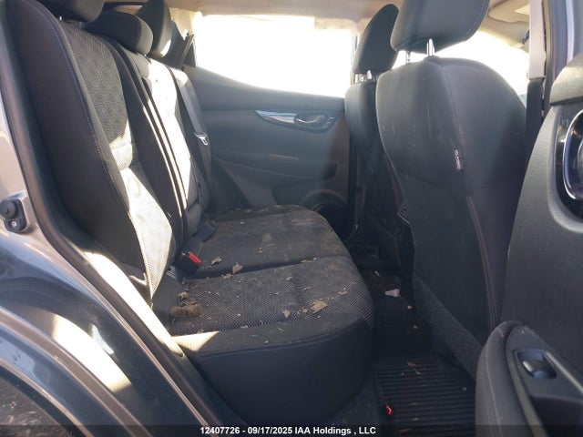 JN1BJ1CR3JW283209 Nissan ROGUE SPORT