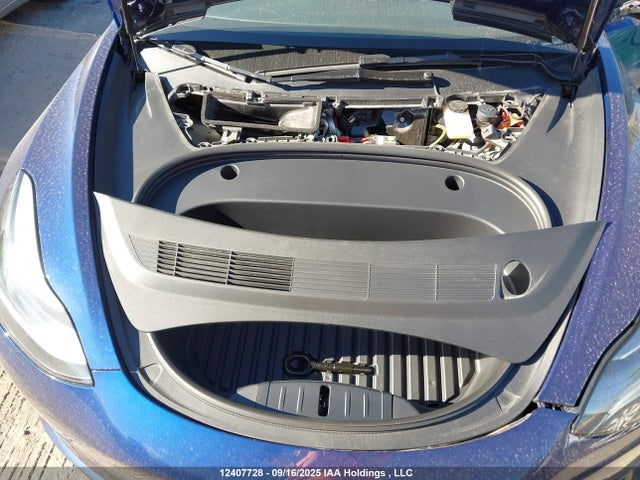5YJ3E1EAXPF560335 Tesla MODEL 3