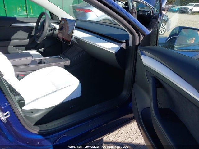 5YJ3E1EAXPF560335 Tesla MODEL 3