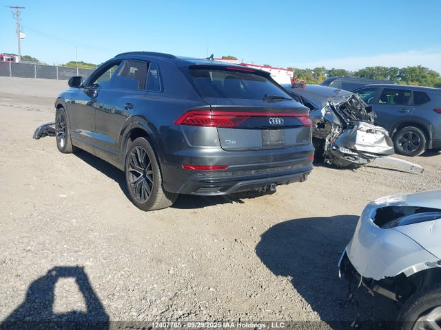 Audi Q8 2021 WA1FVAF1XMD013994 Image 3