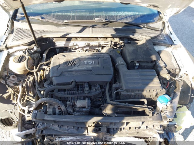 3VW217AU4FM102310 Volkswagen Golf
