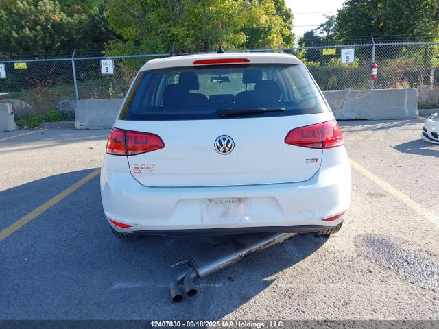 3VW217AU4FM102310 Volkswagen Golf