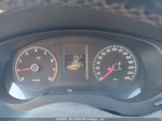 3VWDK7AJ7EM402952 Volkswagen Jetta