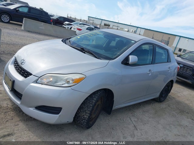 12407868 :رقم المزاد ، 2T1KE4EE5AC045898 vin ، 2010 Toyota Matrix Xr مزاد بيع
