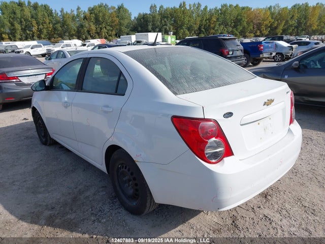 1G1JA5EH8E4243691 Chevrolet luw