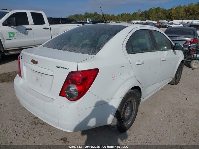 1G1JA5EH8E4243691 Chevrolet luw