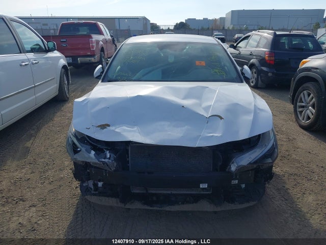 KMHLM4AG8MU123284 Hyundai Elantra Preferred Ivt