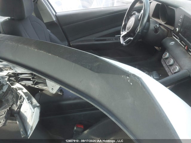 KMHLM4AG8MU123284 Hyundai Elantra Preferred Ivt