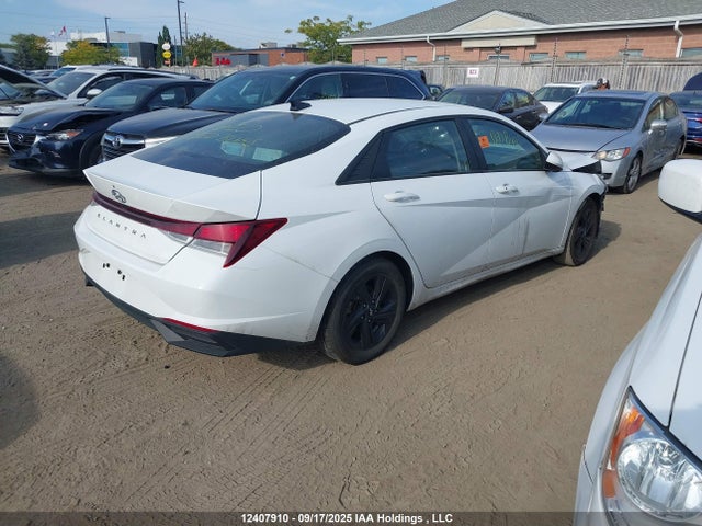 KMHLM4AG8MU123284 Hyundai Elantra Preferred Ivt