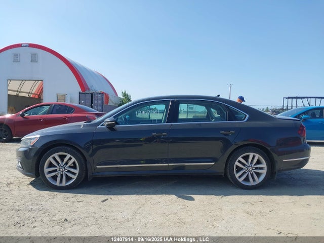 1VWCT7A36HC009945 Volkswagen 1.8 tsi