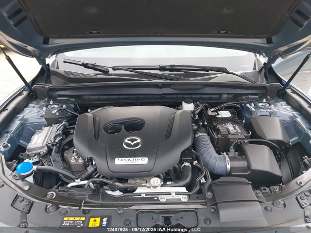 7MMVABXYXPN120573 Mazda py