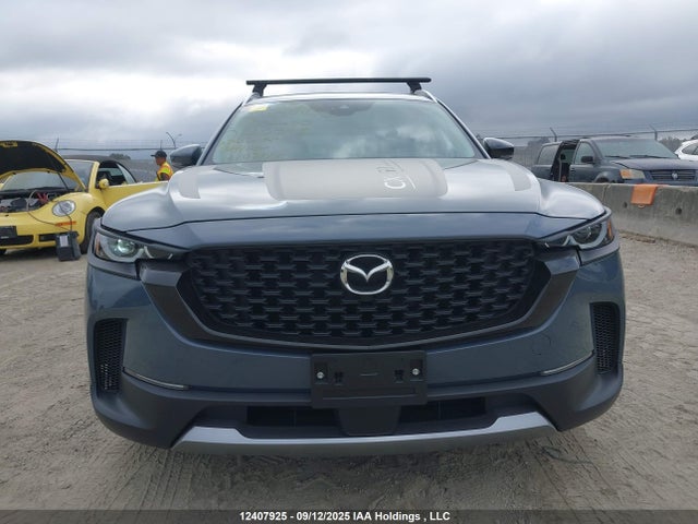 7MMVABXYXPN120573 Mazda py