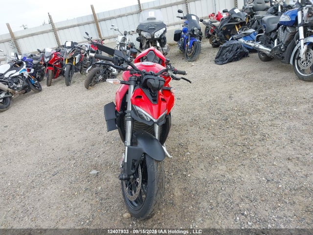 ZDMFAKWW1PB009033 Ducati Streetfighter