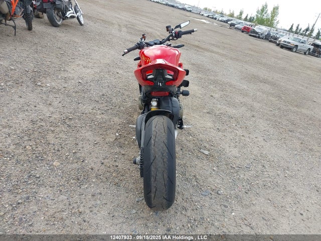ZDMFAKWW1PB009033 Ducati Streetfighter
