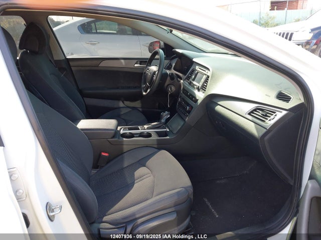 5NPE24AFXHH528699 Hyundai SONATA GL