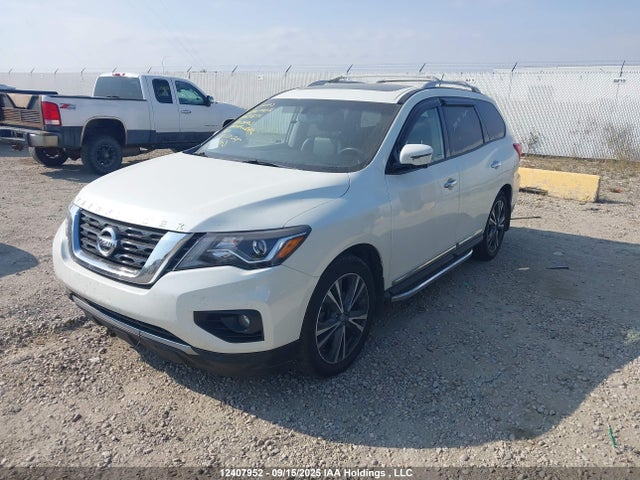 5N1DR2MM8JC615617 Nissan Pathfinder