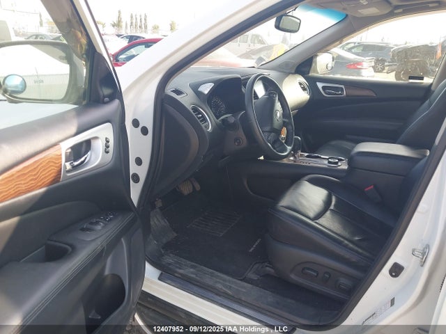 5N1DR2MM8JC615617 Nissan Pathfinder