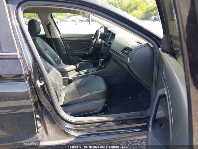 3VWE57BU6KM063908 Volkswagen 1.8 tsi