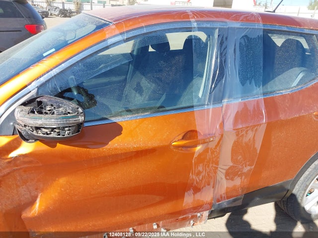 JN1BJ1CR6HW101531 Nissan 2017