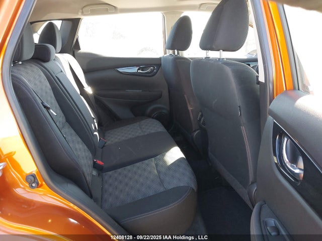 JN1BJ1CR6HW101531 Nissan 2017