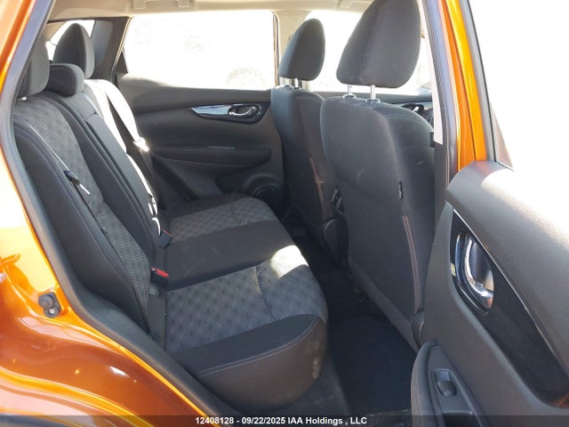 JN1BJ1CR6HW101531 Nissan 2017