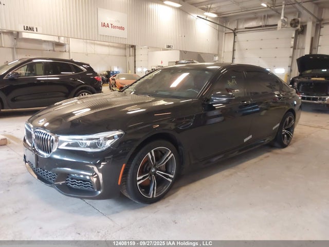 BMW 2018 2018 WBA7F2C55JB238770 Image 2